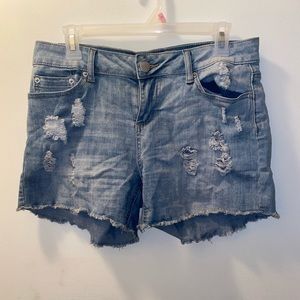 Ripped Jean shorts